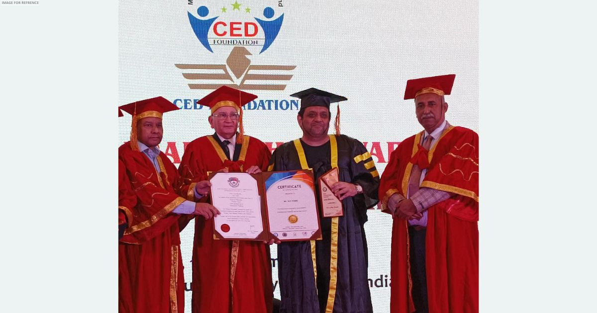 Dr Arif Habib honoured with Honorary PhD (HC) & Leadership Award at CED Foundation India & Bizox ET Now Event in New Delhi